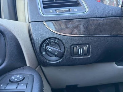 2011 Chrysler Town & Country Touring-L