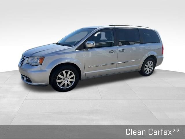2011 Chrysler Town & Country Touring-L