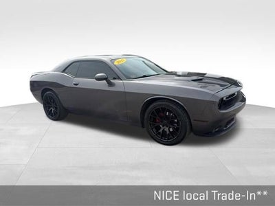 2017 Dodge Challenger SXT