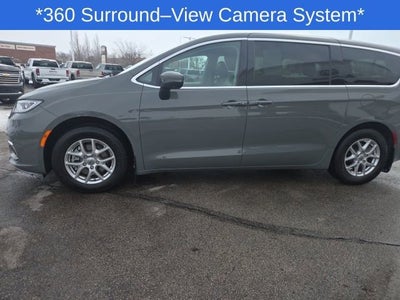 2023 Chrysler Pacifica Touring L