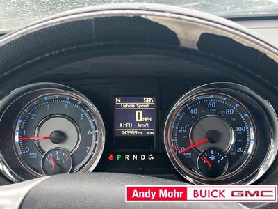 2016 Chrysler Town & Country Touring
