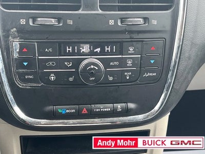 2016 Chrysler Town & Country Touring