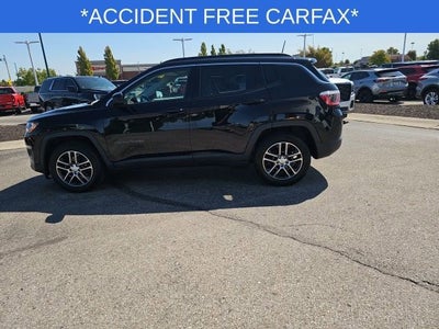 2019 Jeep Compass Latitude w/Sun/Wheel Pkg