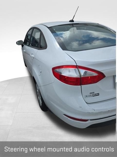 2015 Ford Fiesta SE
