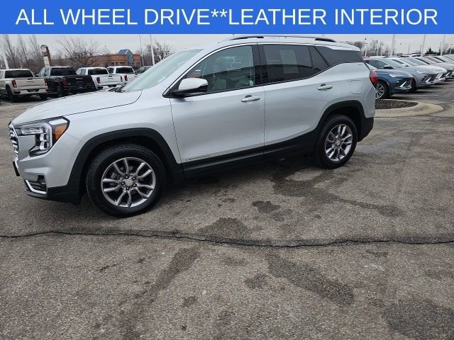 2022 GMC Terrain SLT