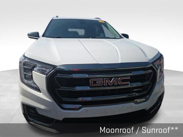 2024 GMC Terrain AT4