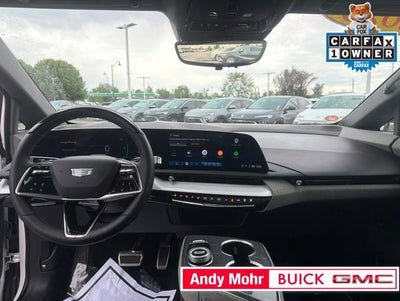 2025 Cadillac OPTIQ Luxury 2