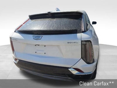 2025 Cadillac OPTIQ Luxury 2