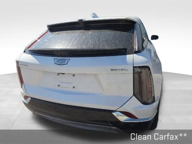 2025 Cadillac OPTIQ Luxury 2