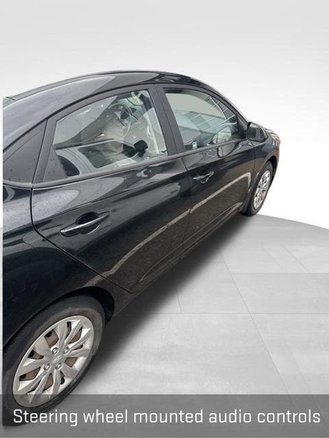 2020 Hyundai Accent SE