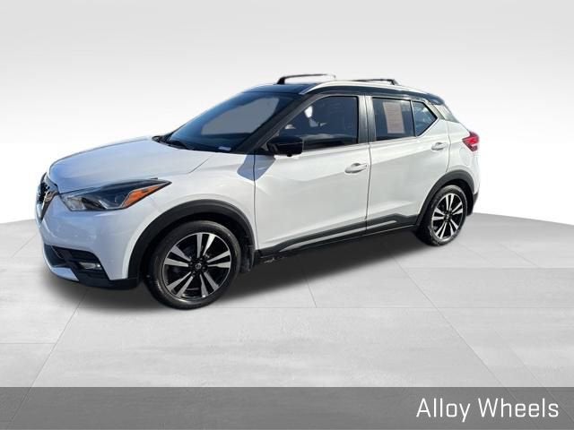2019 Nissan Kicks SR