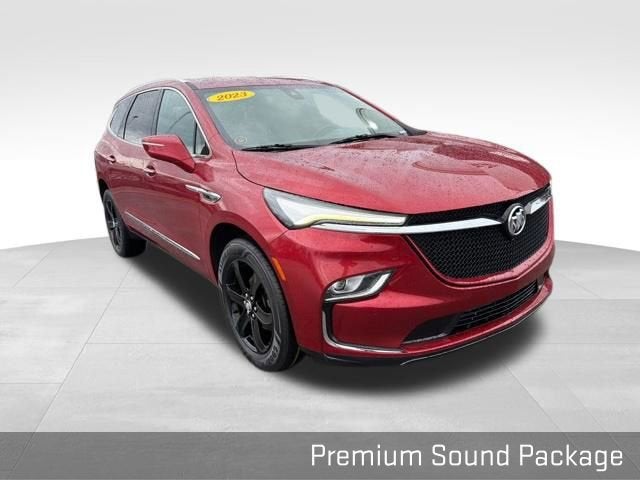 2023 Buick Enclave Essence