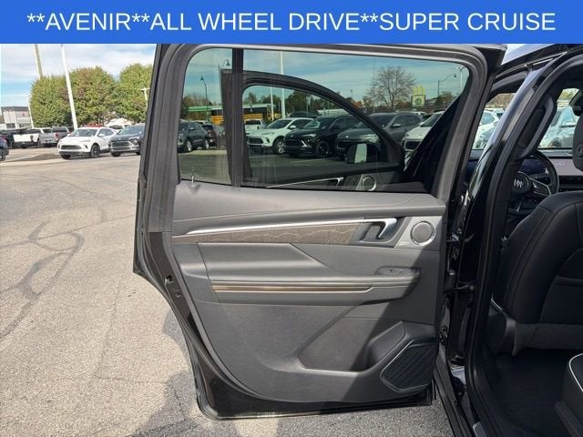 2025 Buick Enclave Avenir