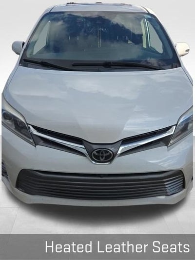 2020 Toyota Sienna XLE