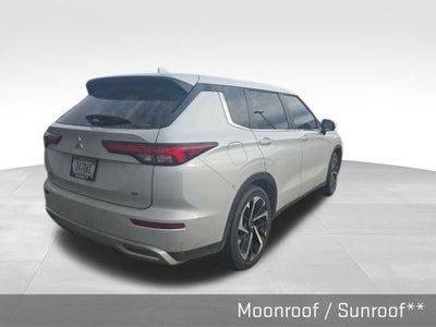 2024 Mitsubishi Outlander SE