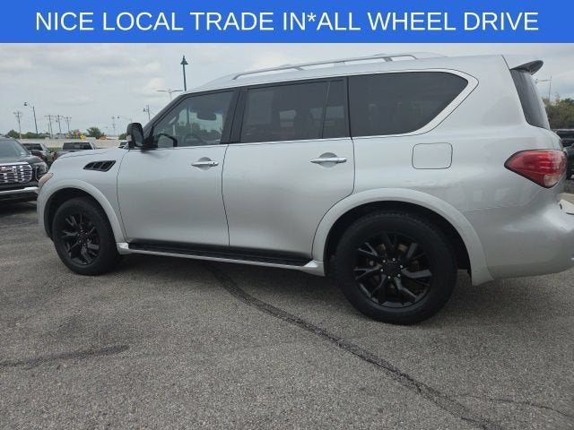 2011 INFINITI QX56 8-passenger