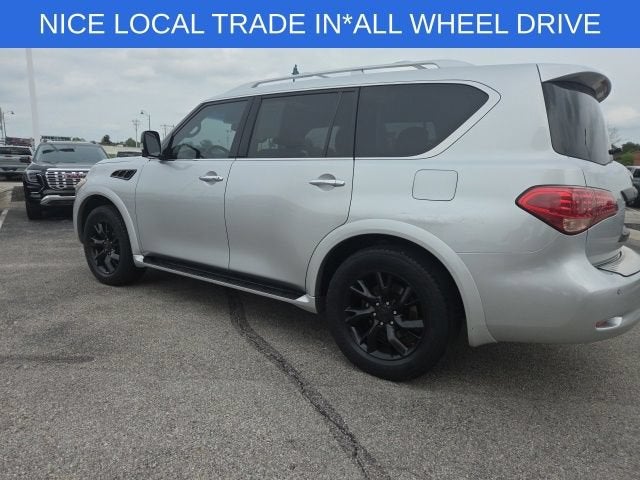 2011 INFINITI QX56 8-passenger