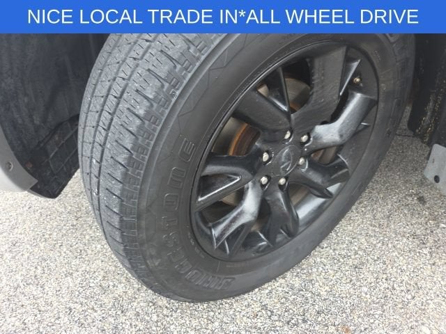 2011 INFINITI QX56 8-passenger
