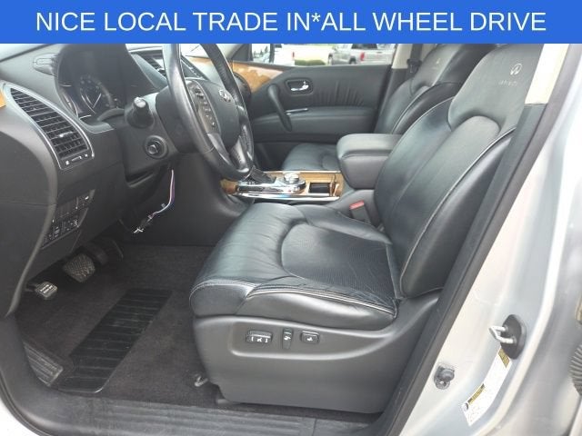 2011 INFINITI QX56 8-passenger