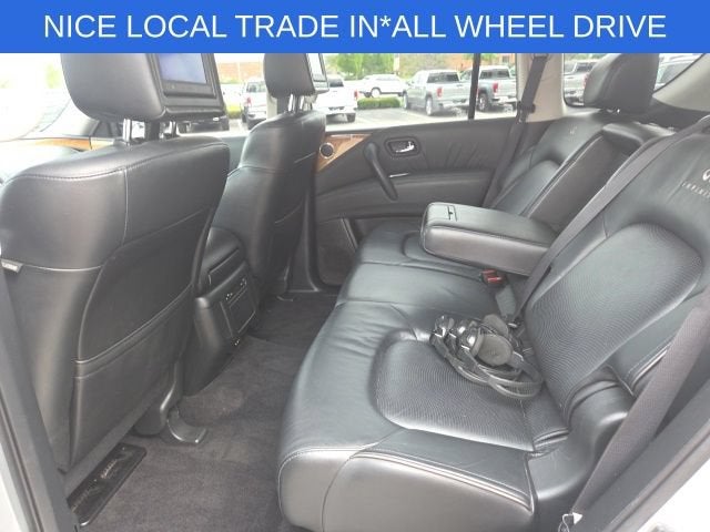 2011 INFINITI QX56 8-passenger