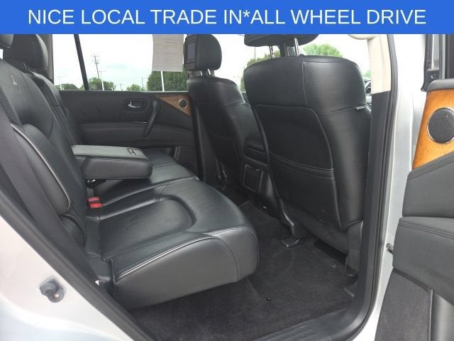 2011 INFINITI QX56 8-passenger