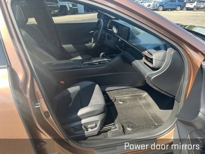 2023 Toyota Crown Platinum