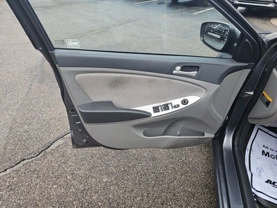 2012 Hyundai Accent GLS