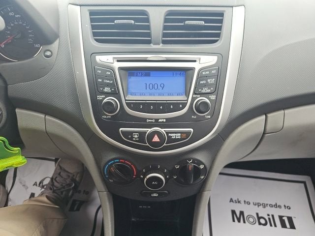 2012 Hyundai Accent GLS