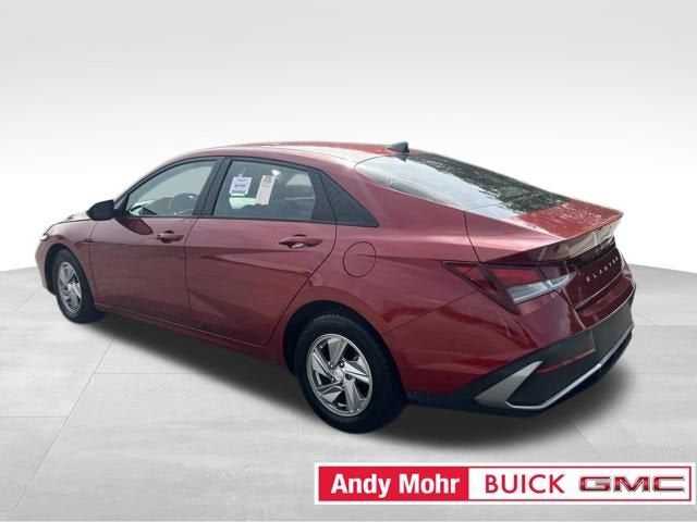 2024 Hyundai Elantra SE