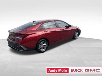 2024 Hyundai Elantra SE
