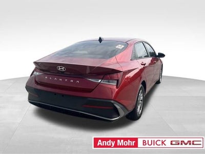 2024 Hyundai Elantra SE