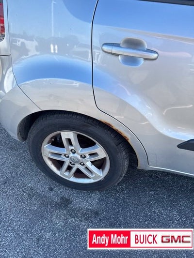 2011 Kia Soul +