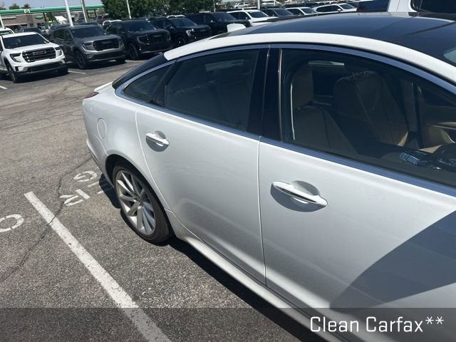 2016 Jaguar XJ R-Sport