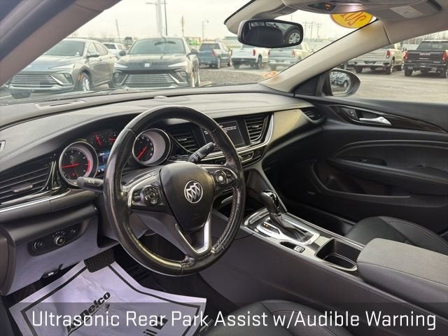 2018 Buick Regal Sportback Essence