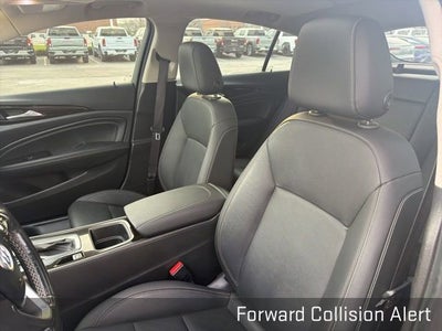 2018 Buick Regal Sportback Essence