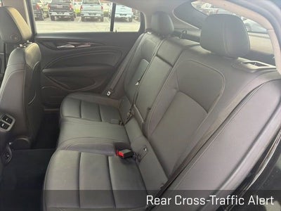2018 Buick Regal Sportback Essence