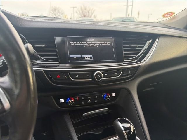 2018 Buick Regal Sportback Essence