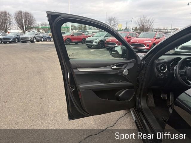 2022 Alfa Romeo Stelvio Veloce