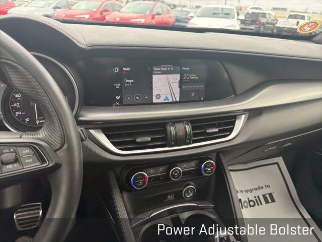 2022 Alfa Romeo Stelvio Veloce