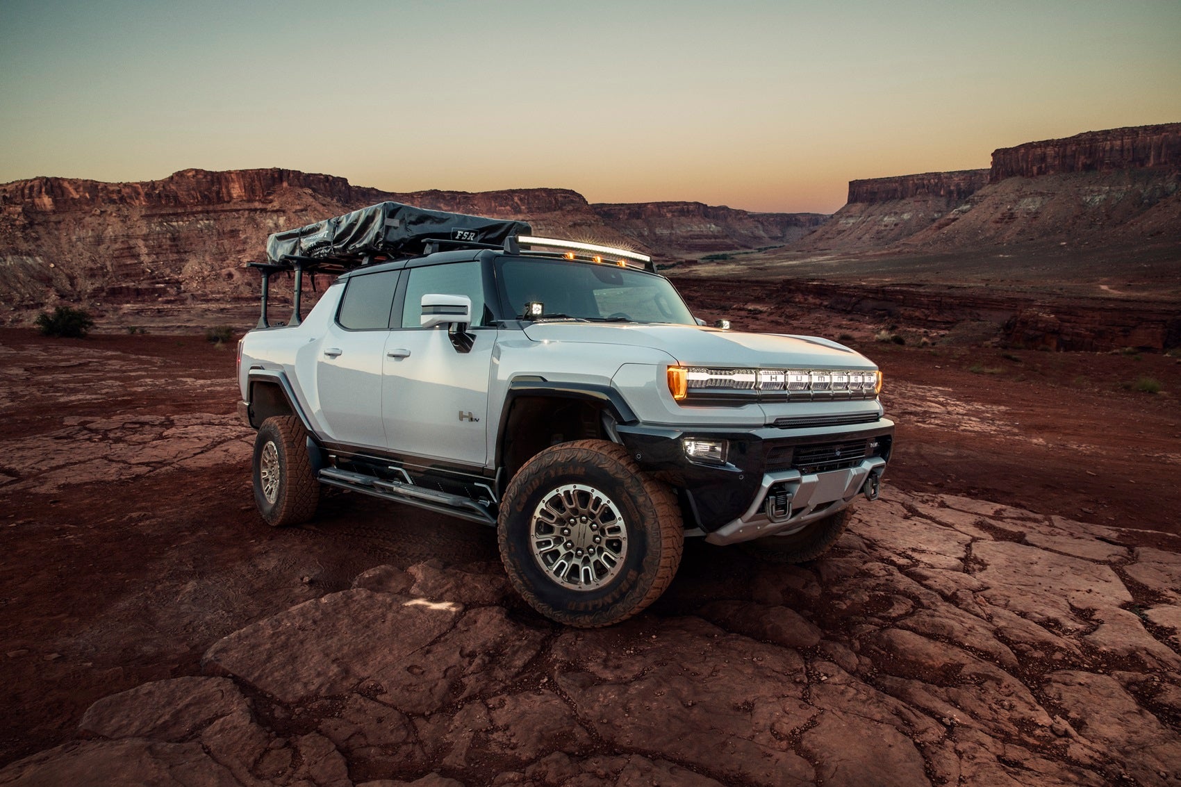 Electric vs Hybrid Vehicles